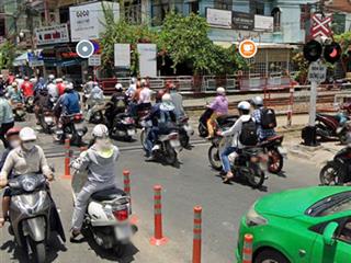 Chính chủ bán nhà mặt tiền rộng 15m  đường trần cao vân