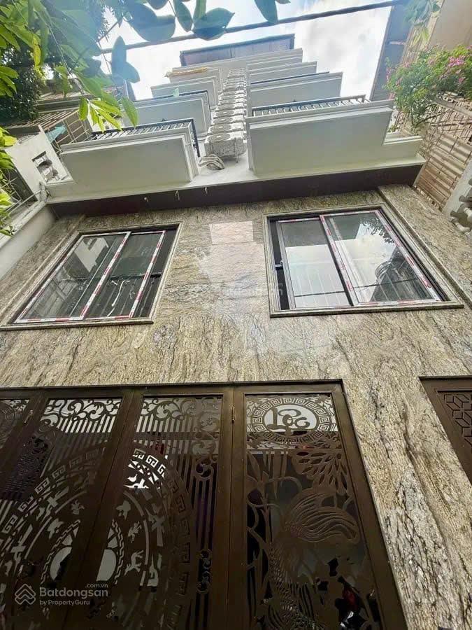 Bán nhà hồ tùng mậu, 42m , giá nhỉnh 8 tỷ, lô góc 3 thoáng vĩnh viễn,ngõ thông tứ phía, tiện ích xq