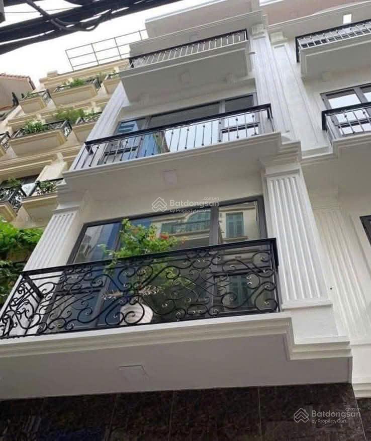 Bán nhà phạm văn đồng,44m,4 phòng, lô góc 2 mặt thoáng, giá nhỉnh 8 tỷ, coffe đi bộ sang xuân thủy,