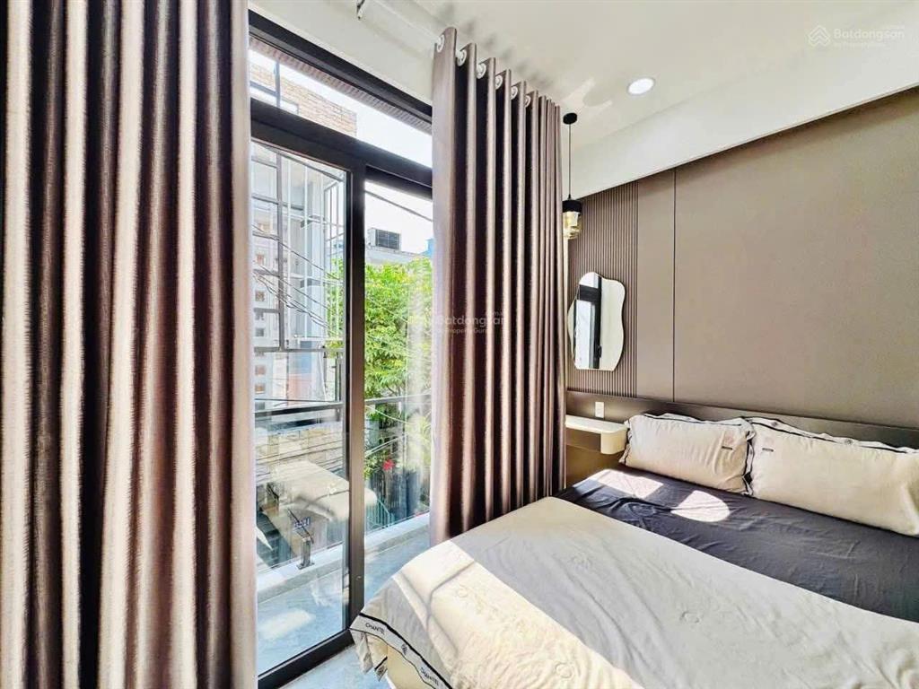 Trần quốc vượng, cầu giấy, 45m2, 4t, 5pn, giá 8,98 tỷ, ngõ thông, ôtô 16 chỗ đỗ đầu ngõ 3 bước chân