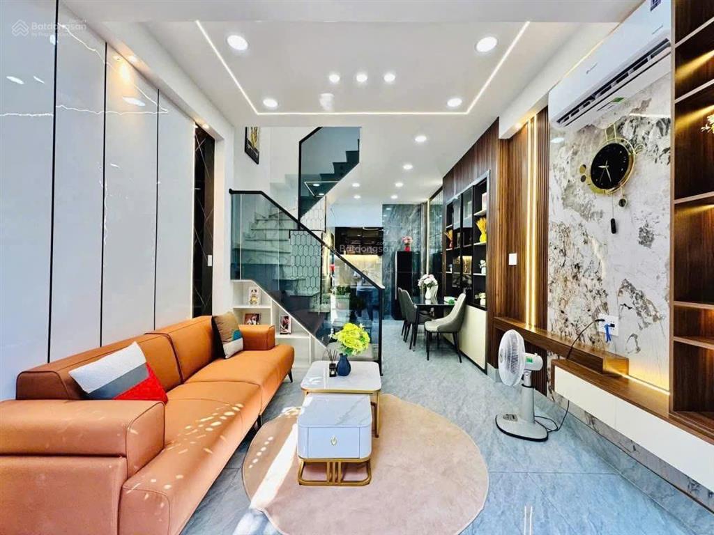Trần quốc vượng, cầu giấy, 45m2, 4t, 5pn, giá 8,98 tỷ, ngõ thông, ôtô 16 chỗ đỗ đầu ngõ 3 bước chân