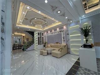 Biệt thự tân cổ điển hẻm 8m thẳng 1 trục chính gara xe hơi đậu trong nhà 5 x 19m