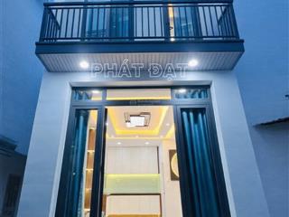 Nhà hẻm oto căn góc thoáng nhà phố 2 tầng mới full nội thất huỳnh tấn phát q7