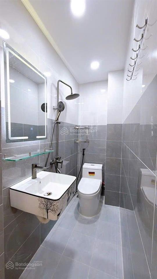 76tôn thất thuyết q4 3ty5 hẻm ôtô sát nhà3 tầng 2pn(3m x 7m, nở hậu) dtsd gần 60m công năng