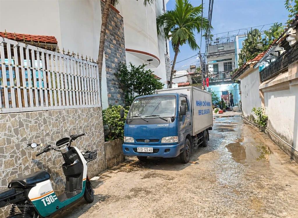 Nhà bông sao q8 2tầng ôtô đổ cửa 4tỷ5
gần tạ quang bửu, cao lỗ, tttm parc mall
