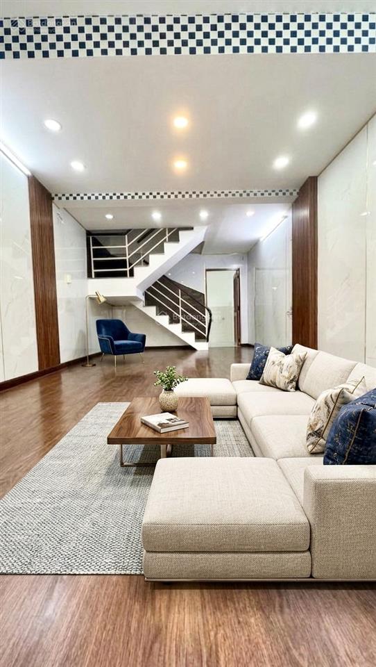 Nguyễn thị tần p2q8 4.8 tỷ sát q1 mặt tiền kinh doanh 4pn 74m 1 trệt 1 lửng