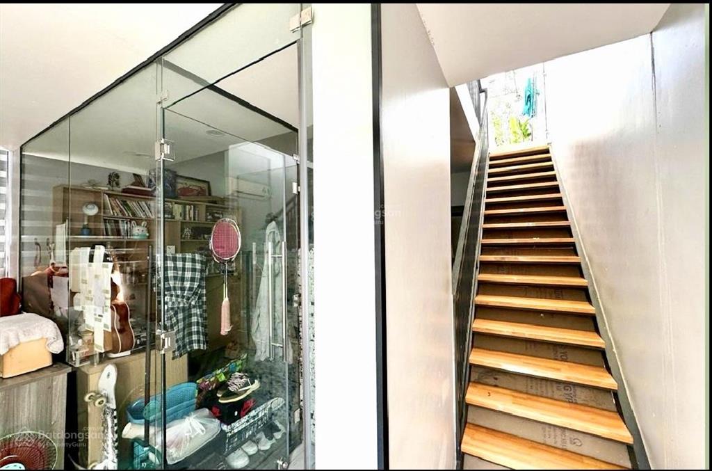 Hiếmq4chủ gấp bán giảm sâu còn 8tỷ36 nhà vuờn bến vân đồn p5q4 72m2 (4.9x15,8) gần mt