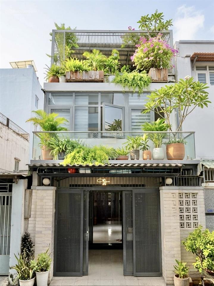 Hiếmq4chủ gấp bán giảm sâu còn 8tỷ36 nhà vuờn bến vân đồn p5q4 72m2 (4.9x15,8) gần mt