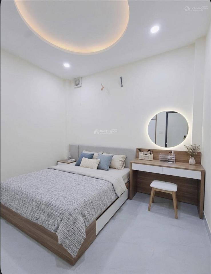 4tỷ099 có ngay nhà tôn đản p8q4 3pn ở liền  33.5m (3x11) dọn vào ở ngay có phòng dưới trệt