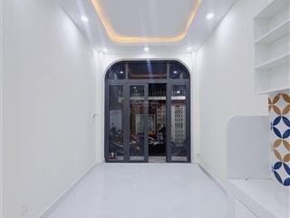 4tỷ099 có ngay nhà tôn đản p8q4 3pn ở liền  33.5m (3x11) dọn vào ở ngay có phòng dưới trệt