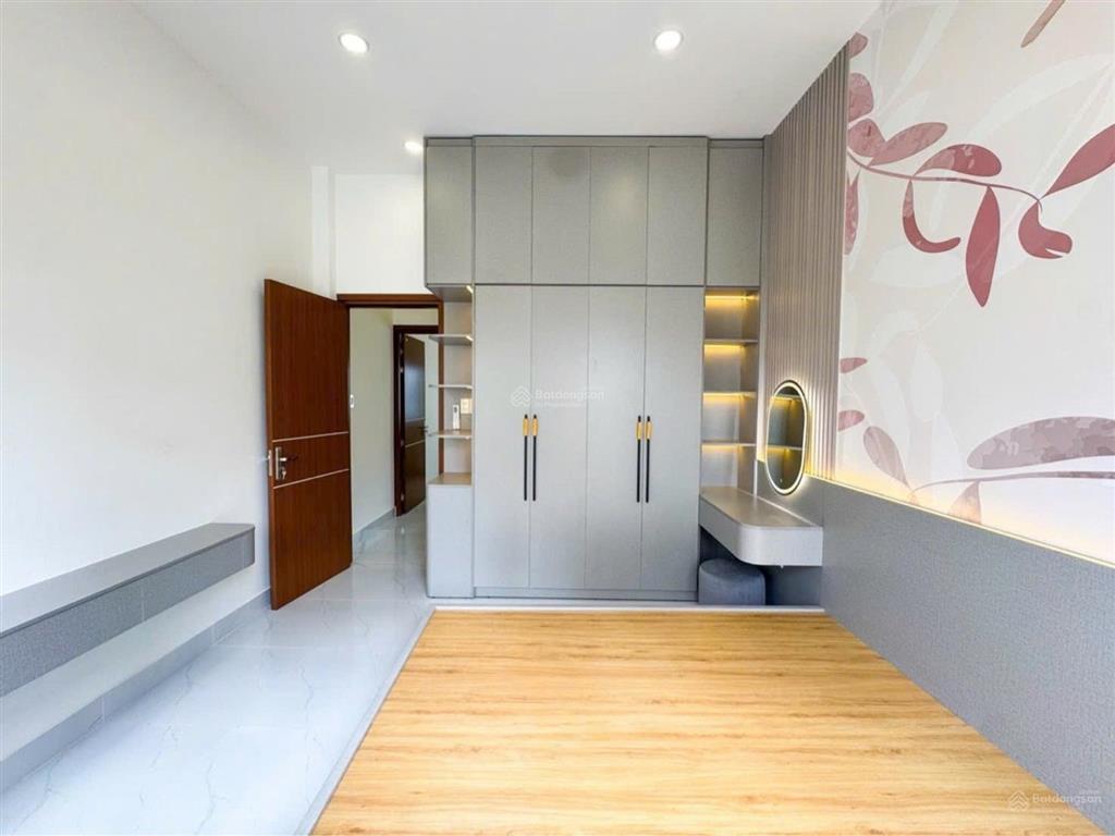 Q7 trần xuân soạn nguyễn thị xiếu  hẻm xe hơi nhà đẹp full nội thất  2 tầng 2pn 4mx8m