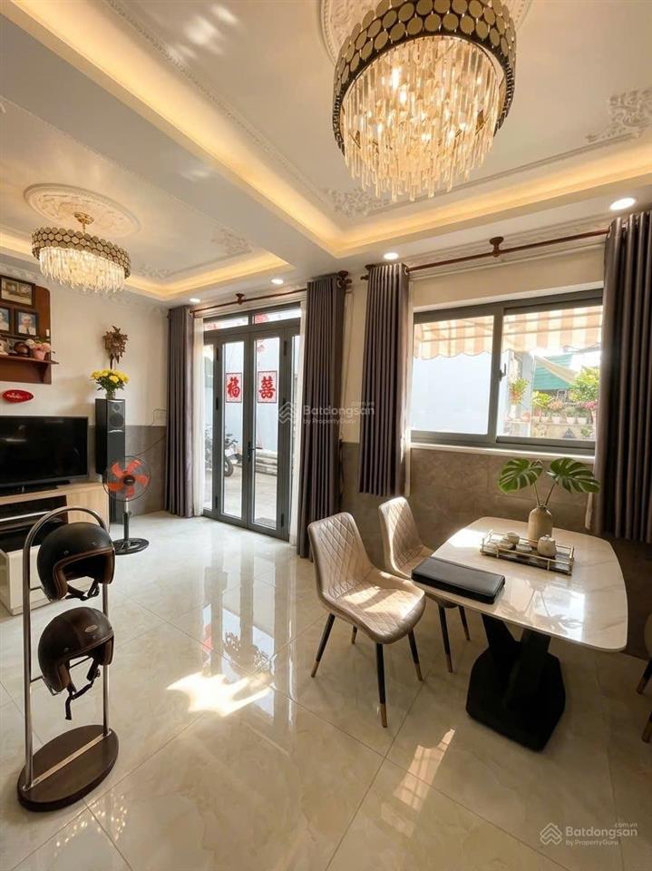 Huỳnh tấn phát quận 7  47.2m2  6.5m x 7.5m, 5.5 tỷ 2 tầng 3pn