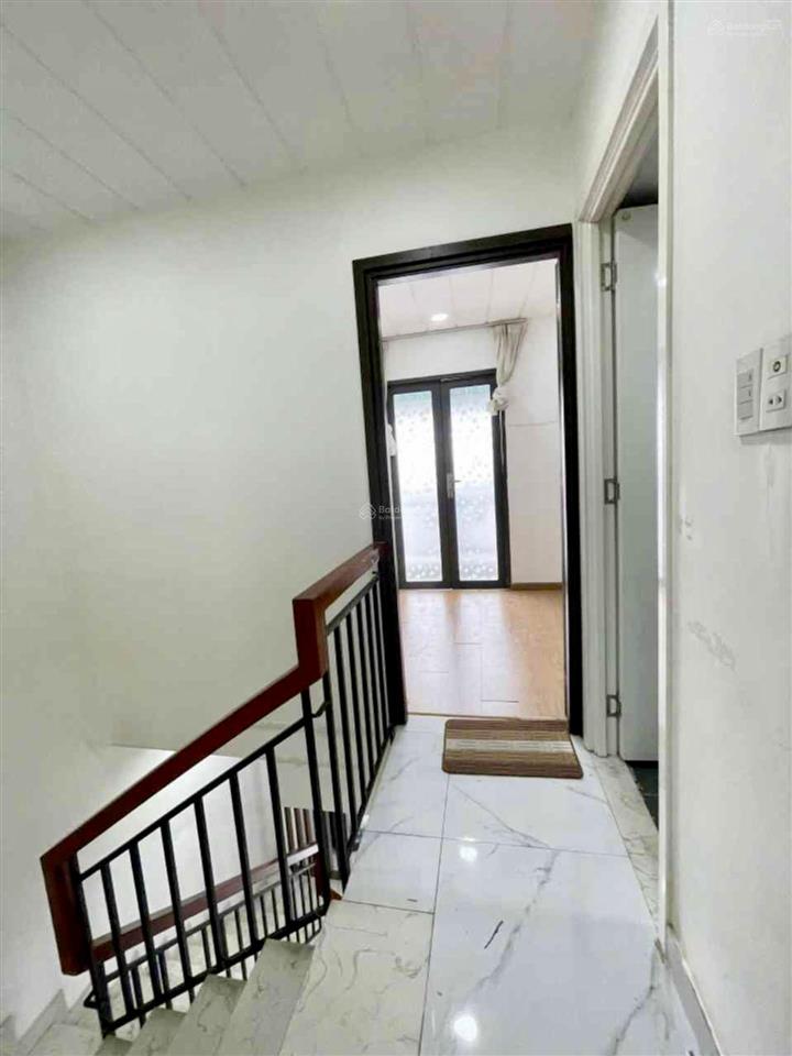Sát đường ô tô  âu dương lân q8 37.1m² 4.68 tỷ 4.5m x 8.5m, nở hậu nhẹ 2 tầng  2pn 2wc