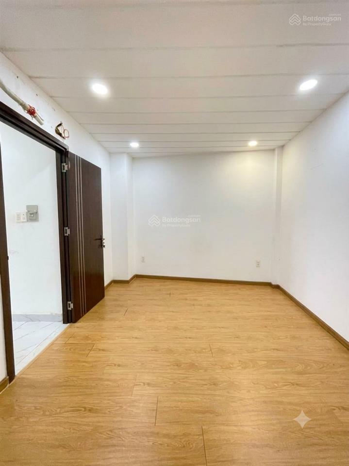 Sát đường ô tô  âu dương lân q8 37.1m² 4.68 tỷ 4.5m x 8.5m, nở hậu nhẹ 2 tầng  2pn 2wc