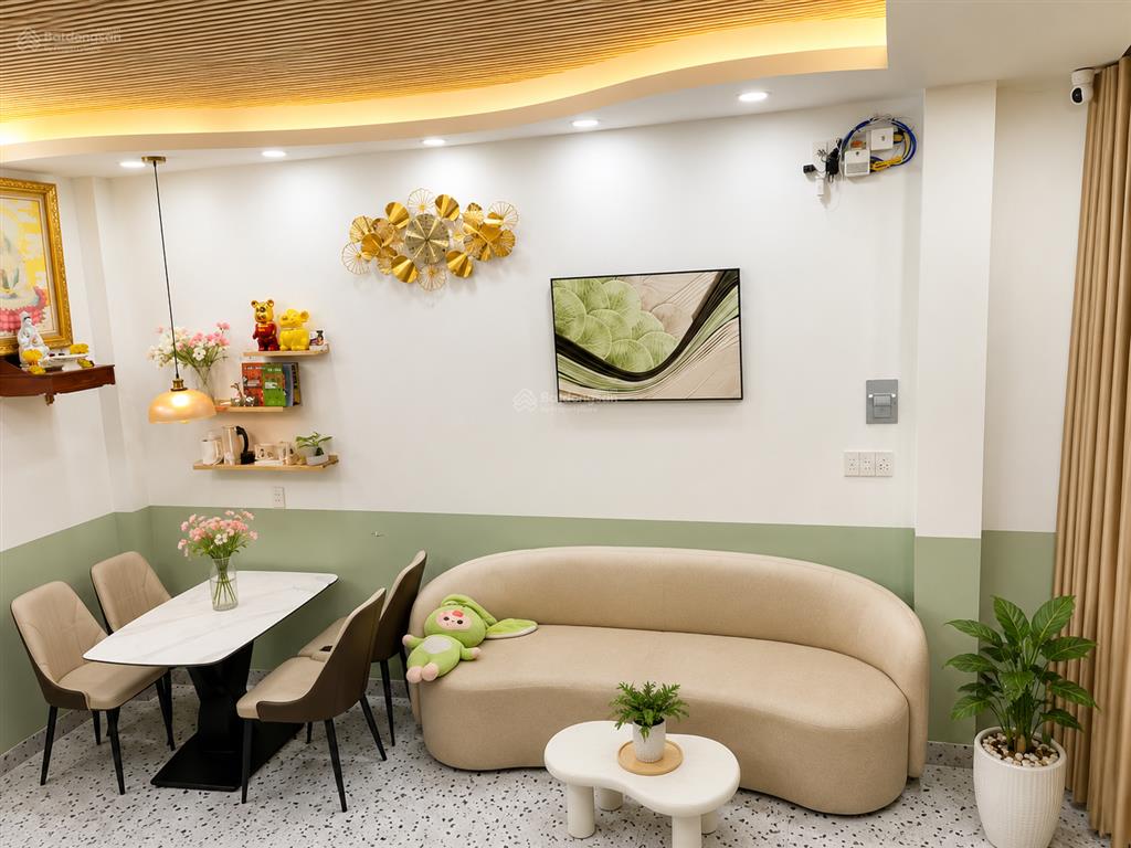Hẻm ô tô  dương bá trạc p1 q8 1 căn ra mặt tiền full nội thất cao cấp
