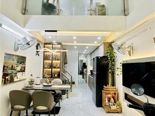 Nhà sát mt đoàn văn bơ q4 5tầng sát chợ xóm chiếu 5.tỷ 5  dtsd 86.2m