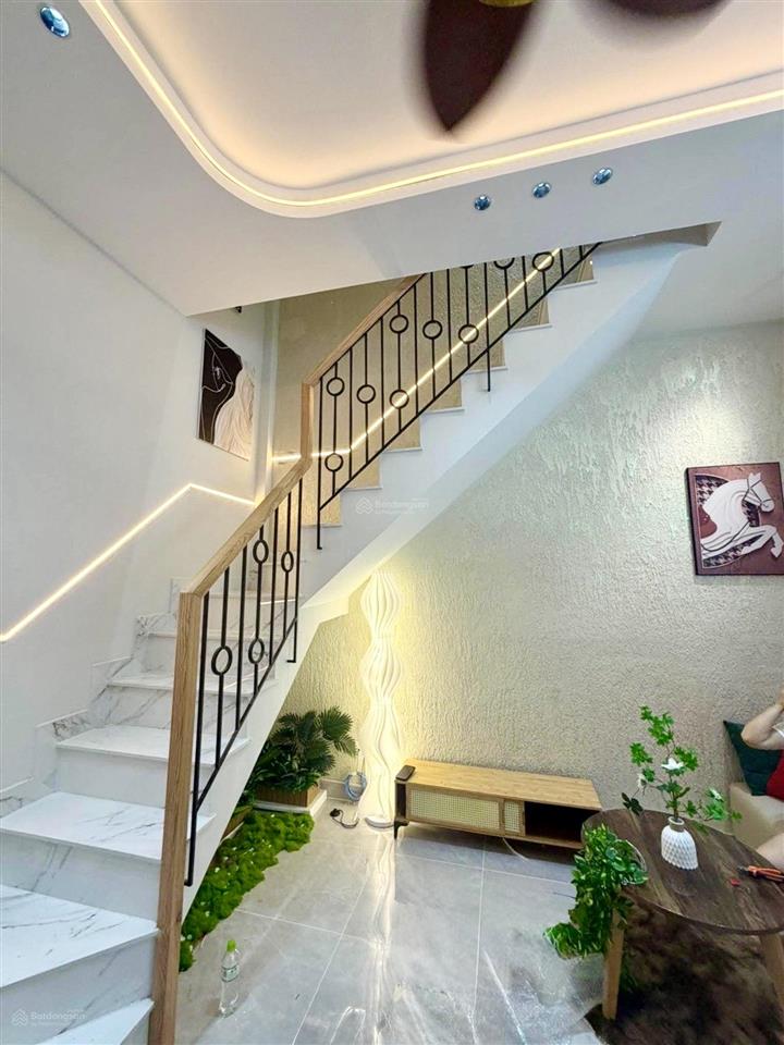 Nhà mới dương bá trạc, p.1, quận 8  dtsd 45.2m2, 2 tầng 2pn