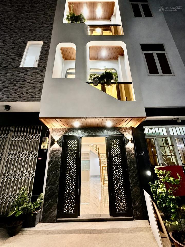 Nhà 3 tầng dtsd 68.1m2 hẻm ô tô khu 20 thước hoàng diệu, quận 4 sát q1 chỉ 5,6 tỷ