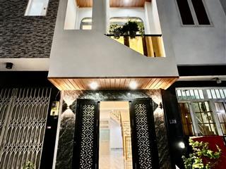 Nhà 3 tầng dtsd 68.1m2 hẻm ô tô khu 20 thước hoàng diệu, quận 4 sát q1 chỉ 5,6 tỷ