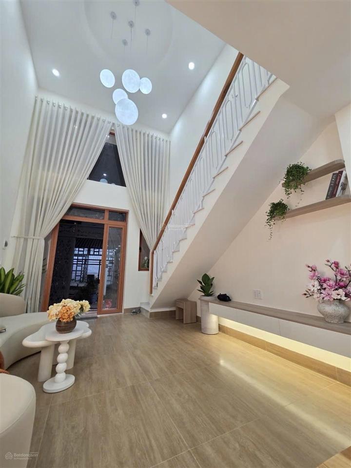 Nhà bèđặng nhữ lâm4x18m 3pn có 1 phòng ngủ dưới trệt 5tỷ15 full nội thất cao cấp, ở ngay