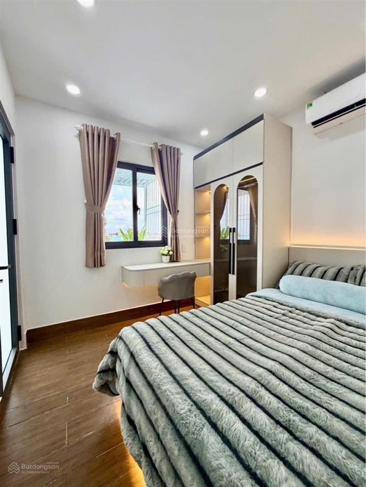 Huỳnh tấn phát  sát mặt tiền  nhà mới 4 tầng 3pn  full nội thất  5 x 9m