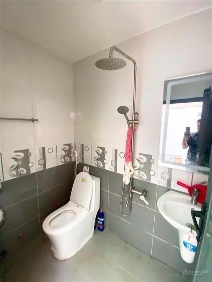 Ô tô vf3 vào nhà  3 tầng  5pn 5wc sát phú mỹ hưng  huỳnh tấn phát 91,1m (4,7 x 21m)