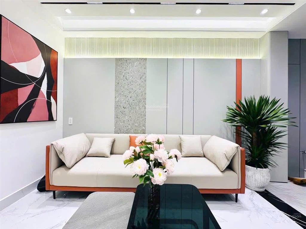 Q7 hẻm otô sát nhà ngang 3m dài 16m, dt 46.8m 2 lầu + sân thượng, 3pn 4wc giá 5.7 tỷ