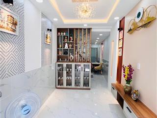Q8  4,58 tỷ  sát mặt tiền  3 tầng, 5pn có phòng ngủ trệt lương văn can, 38,8m2, nở hậu 3m