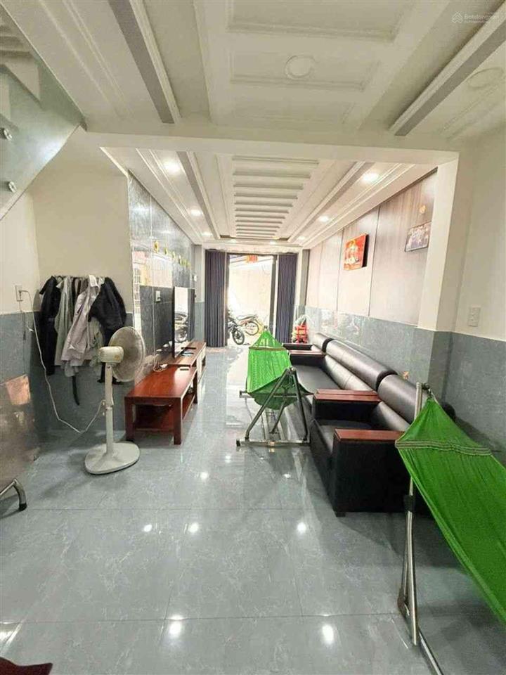 40m2  nhà đẹp 2 tầng trung tâm q7 sát pmh  nhà mới ở ngay