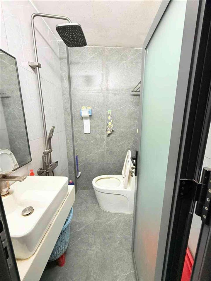 40m2  nhà đẹp 2 tầng trung tâm q7 sát pmh  nhà mới ở ngay