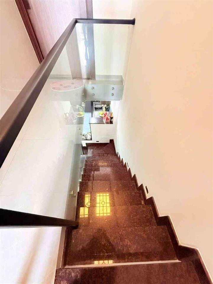 40m2  nhà đẹp 2 tầng trung tâm q7 sát pmh  nhà mới ở ngay