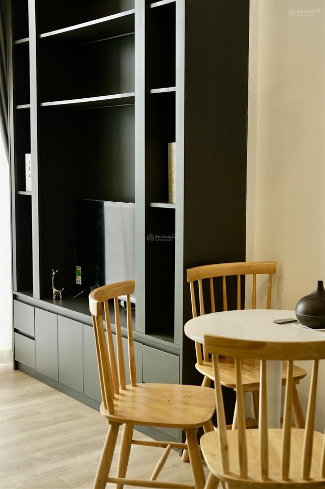 Chính chủ cho thuê studio full đồ, chỉ xách vali vào ở  toà sol forest