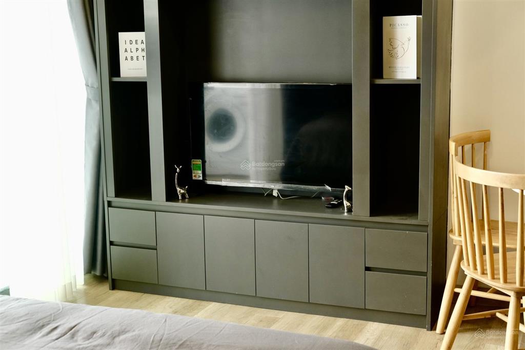 Chính chủ cho thuê studio full đồ, chỉ xách vali vào ở  toà sol forest