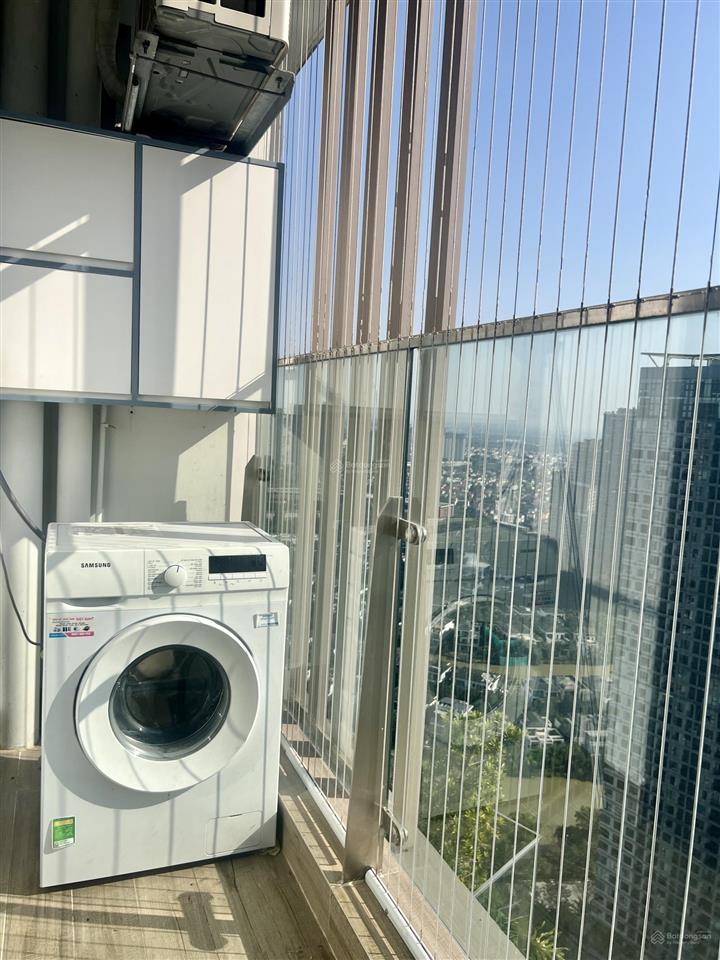 Chính chủ cho thuê studio full đồ, chỉ xách vali vào ở  toà sol forest