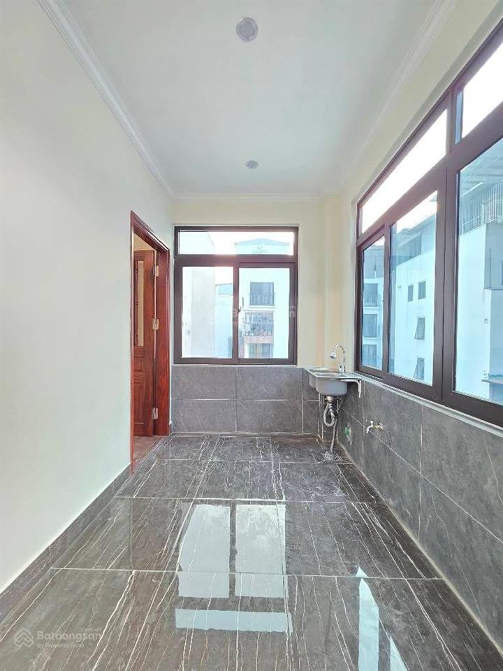 Bán nhà phân lô cầu giấy 50,5m2 thang máy, gara ô tô, kinh doanh, giá đầu tư 20 tỷ 0973 980 ***