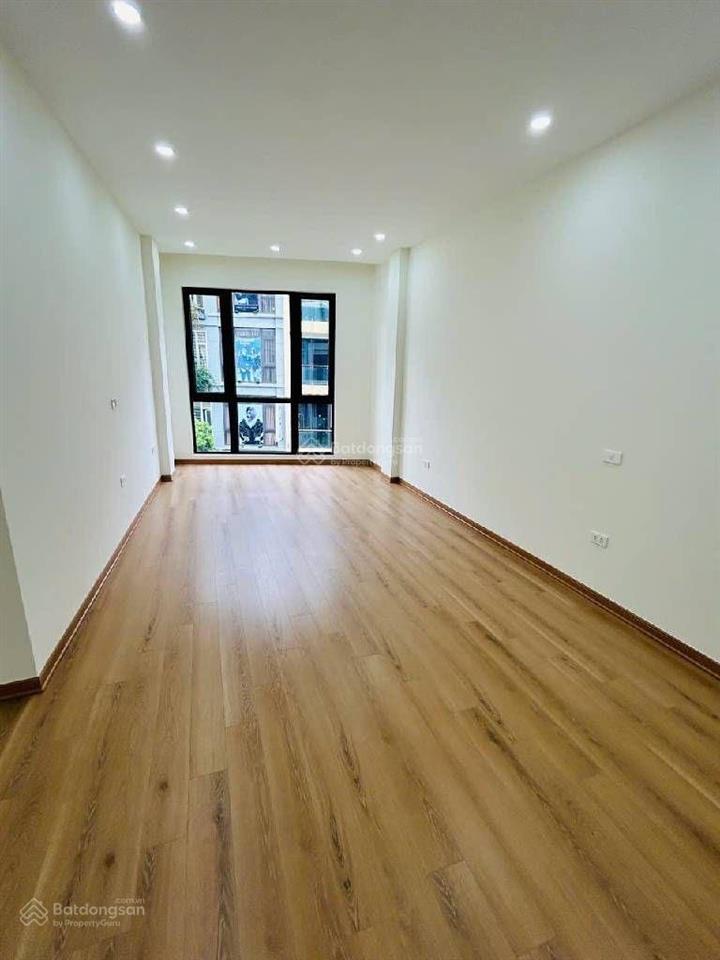 Bán nhà phân lô cầu giấy 50,5m2 thang máy, gara ô tô, kinh doanh, giá đầu tư 20 tỷ 0973 980 ***