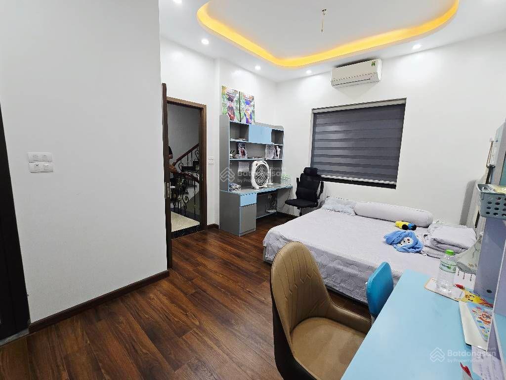 Bán gấp phân lô trần quốc hoàn 57m x 6t  gara ô tô kinh doanh văn phòng  nhỉnh 21 tỷ  0973 980 ***
