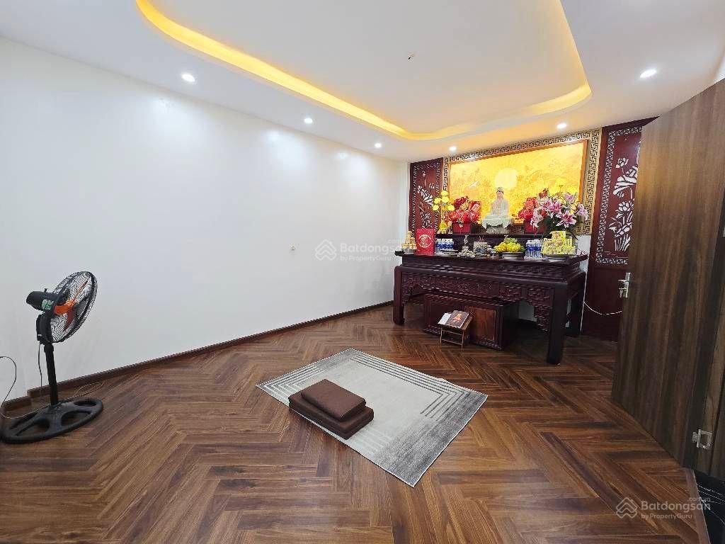 Bán gấp phân lô trần quốc hoàn 57m x 6t  gara ô tô kinh doanh văn phòng  nhỉnh 21 tỷ  0973 980 ***