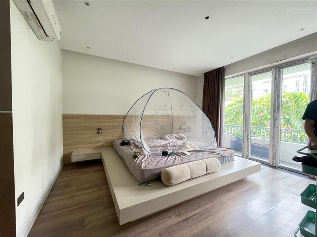 Chủ bán gấp nhà cạnh phố dương khuê 85m2, 6 tầng thang máy, ô tô đỗ cửa kinh doanh, hơn 17 tỷ.