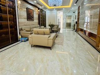 Lô góc  thang máy  khu 7.2ha vĩnh phúc ba đình  45m, 6 tầng, full nội thất 12 tỷ