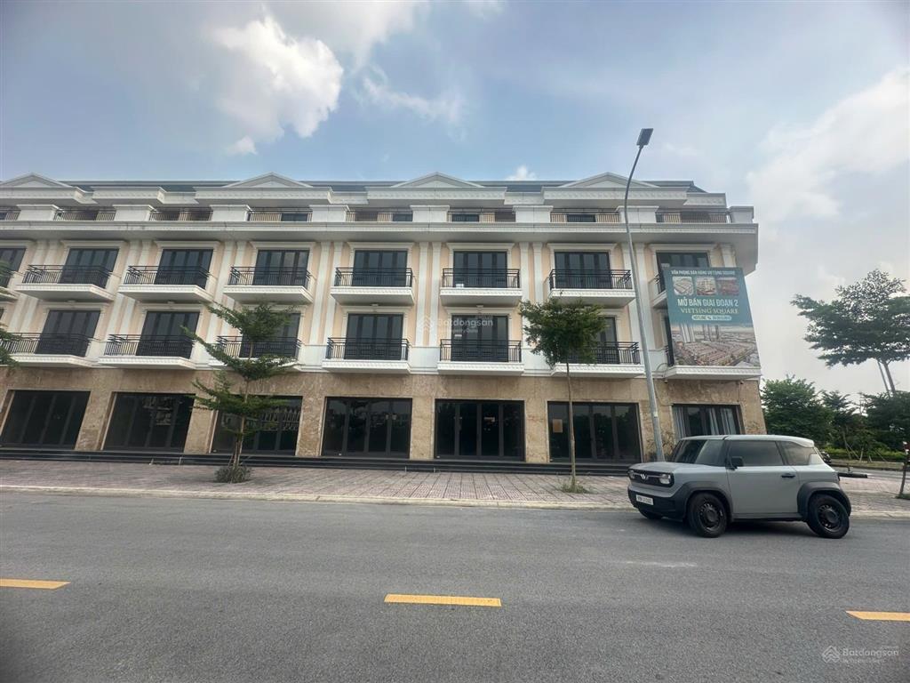 Bán nhà 4 tầng khu đô thị vietsing square, chỉ cách cầu phù đổng khoảng 3 km, giá 6,x tỷ