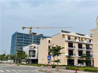 Bán nhà 4 tầng khu đô thị vietsing square, chỉ cách cầu phù đổng khoảng 3 km, giá 6,x tỷ