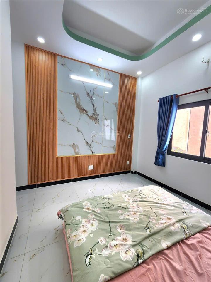 Chủ nhiệt giảm 200tr cần bán gấp căn nhà 3 tầng dt 80m2 dtsd 240m2 full nội thất cao cấp