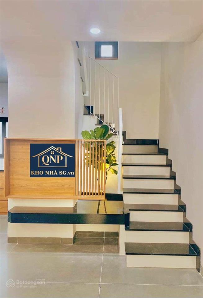 Chỉ 6 tỷ xíu sở hữu ngay siêu phẩm 4 tầng ngang 5m dtsd gần 220m², đường trước nhà 6m, dt 55m²