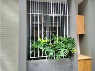 Chỉ 6 tỷ xíu sở hữu ngay siêu phẩm 4 tầng ngang 5m dtsd gần 220m², đường trước nhà 6m, dt 55m²