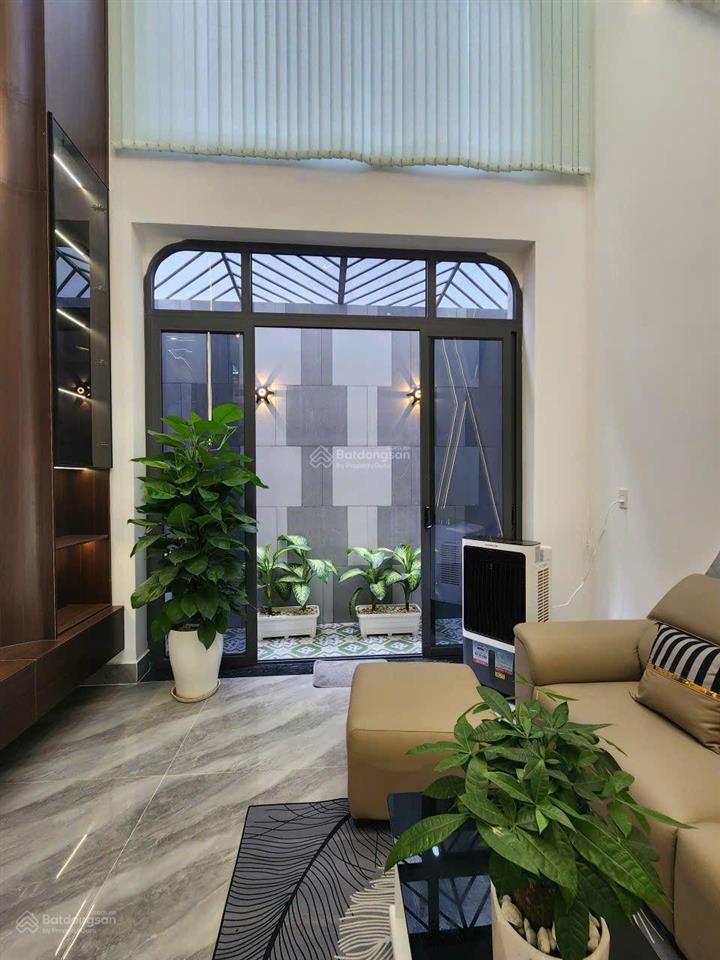 Chỉ 6 tỷ nhỉnh sở hữu ngay siêu phẩm 4 tầng đúc kiên cố dtsd 260m² đường 6m dt 64m²