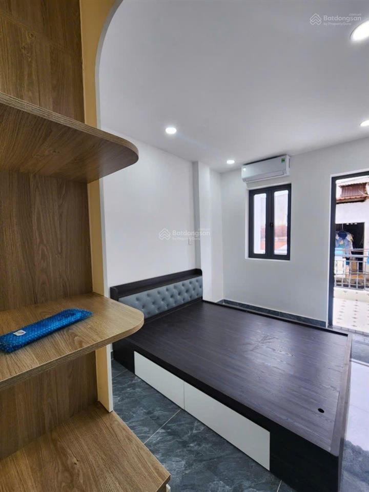 Nhà 4 tầng full nội thất, dt 51m2, dtsd 210m2, đường 6m, trục đường tỉnh lộ 10, giá chỉ 5,4 tỷ