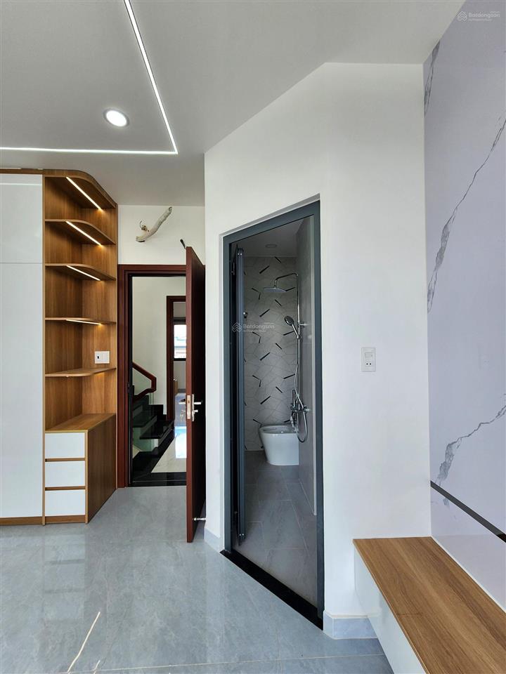 Nhà mới dtsd 220m2 đầy đủ công năng trục tỉnh lộ 10 gần kdc tên lửa dt công nhận 65m2, giá hơn 6 tỷ