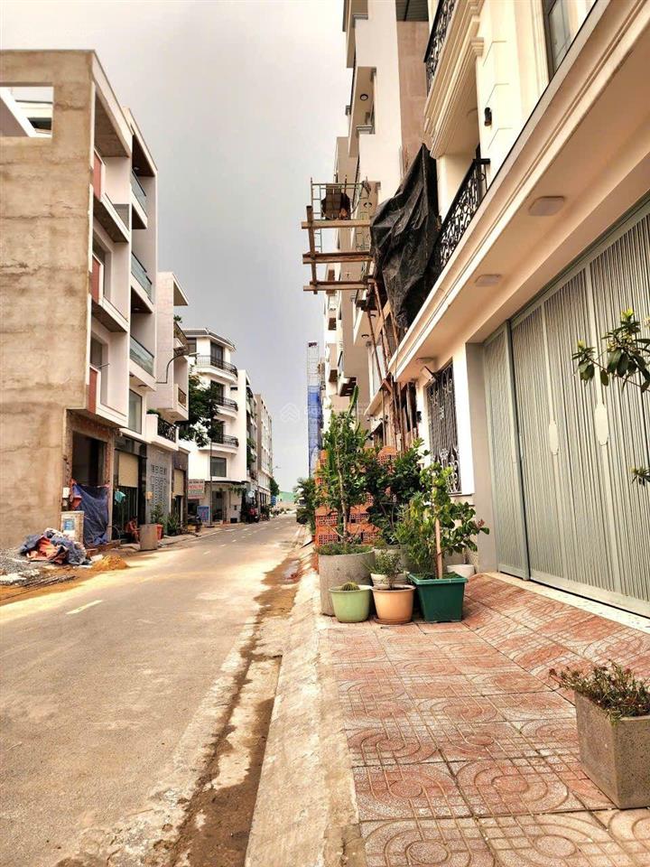 Căn góc 2 mặt tiền 5 tầng dt 51m, dtsd 200m đường 10m nhà mới đẹp hl2 giá 5,78 tỷ