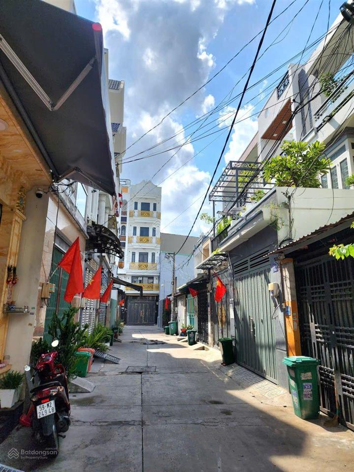 Nhà 3 tầng diện tích khủng 86m² đường trước nhà 6m ngay hương lộ 2 giá chỉ 6 tỷ xíu
